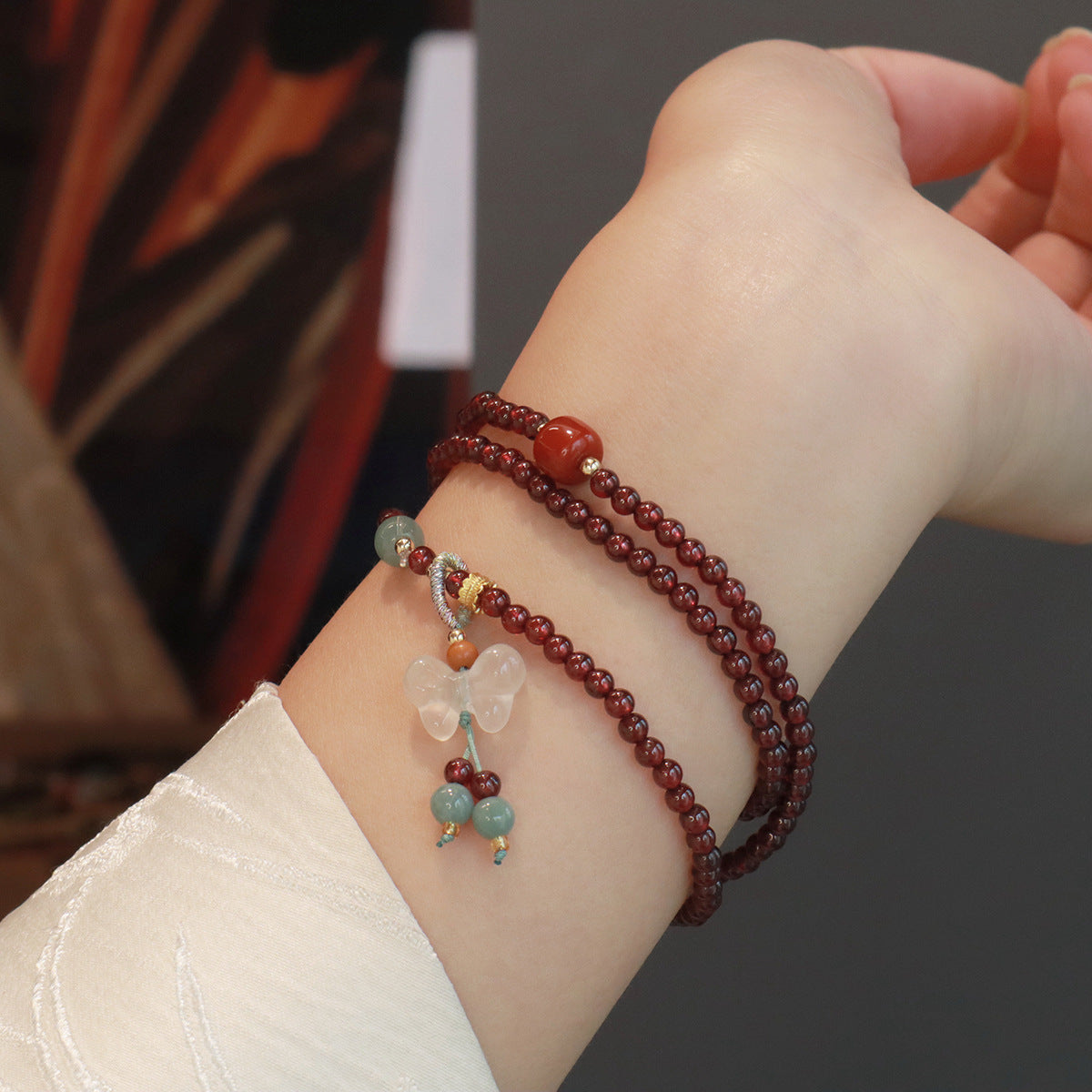 Red Garnet Stone Bracelet for Love Energy, Featuring a Jadeite Good Luck Pouch Pendant, Women's Crystal Beads